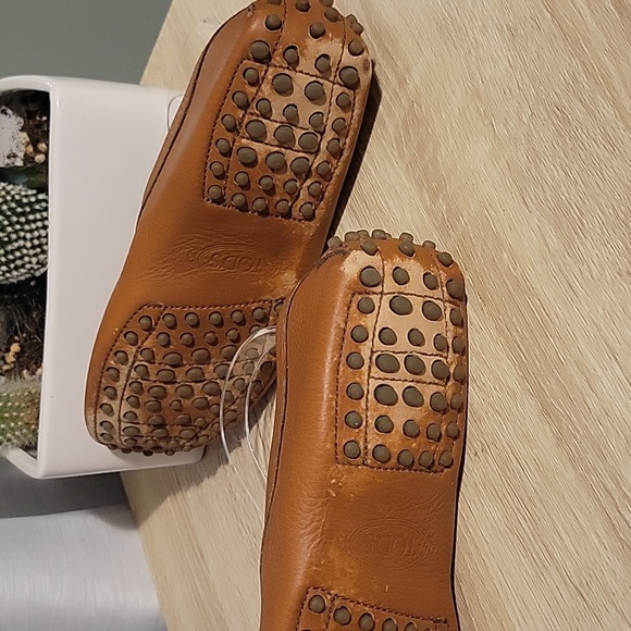 Tods Loafer Shoes/Gommino Driving Shoes - Picture 7 of 9